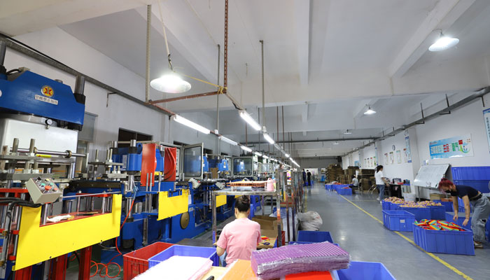 前勤科技硅膠制品廠家